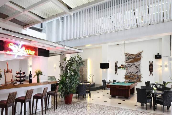Guest Lobby