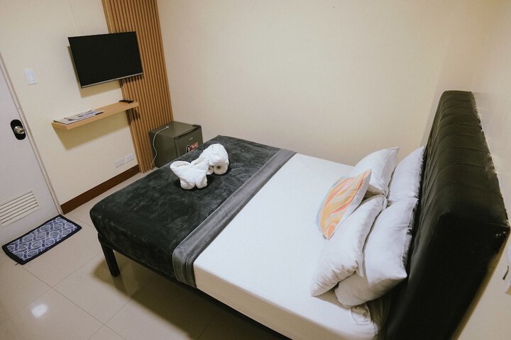 Room 13 of 27