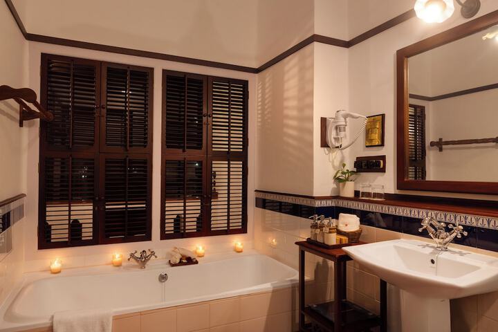 Bath Interior