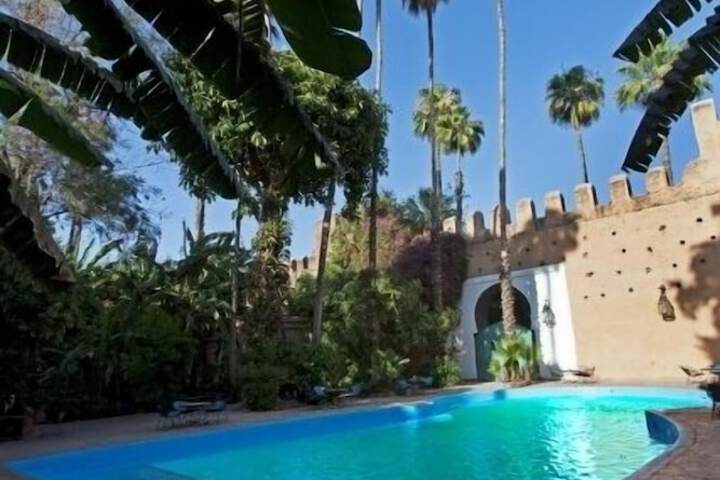 Pools & Facilities