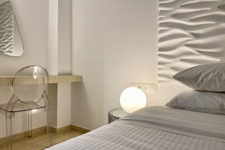 Room 4 of 39