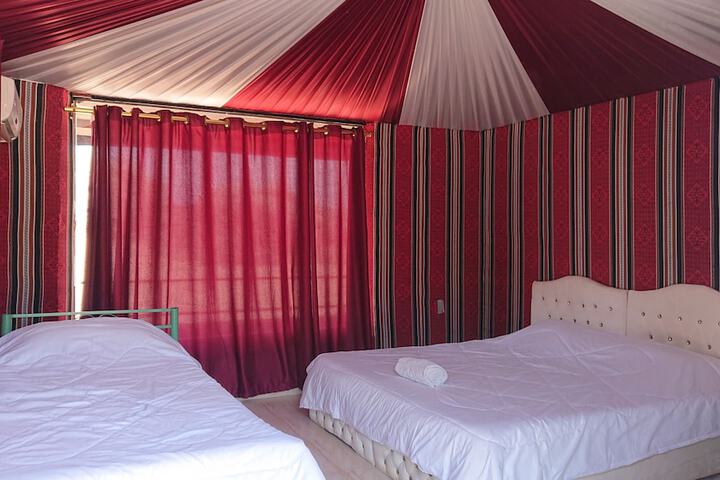 Glamping at wadi rum under the sun