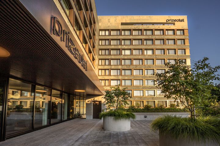 Hotel 79 of 87