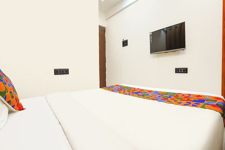 Room 21 of 29