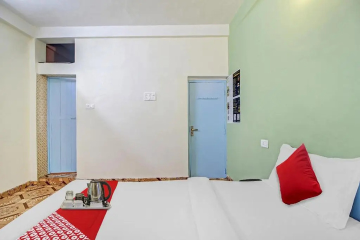 Room 3 of 13