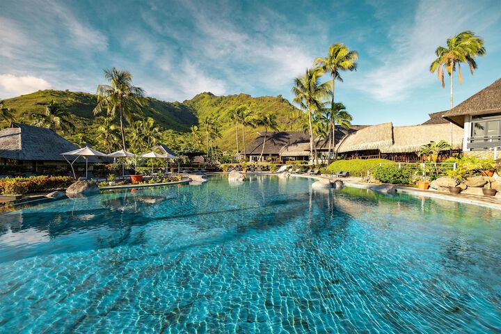 Pools & Facilities