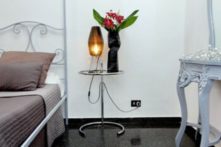 Room 51 of 60