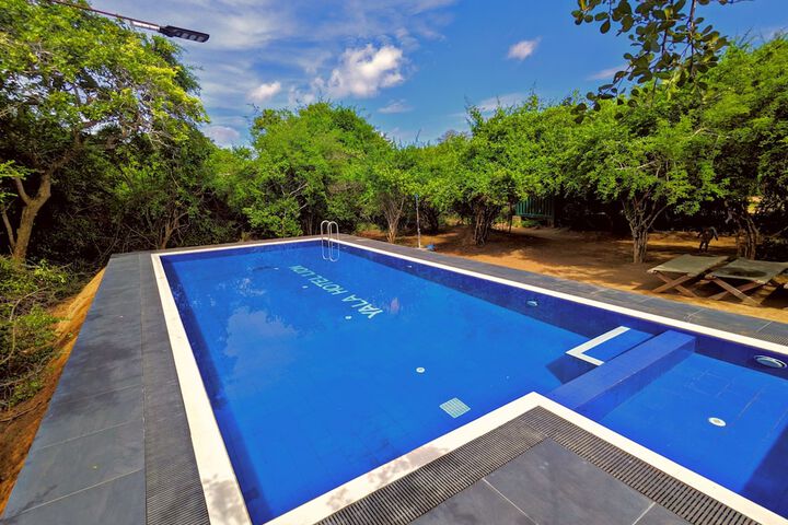 Yala Hotel Lion Air Conditioned Luxury