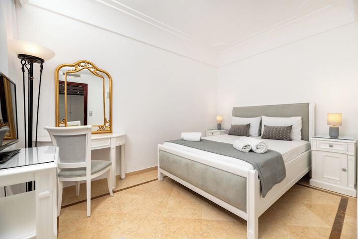 Room 41 of 120