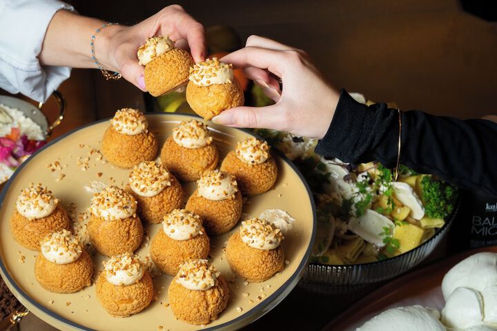Dining 44 of 72