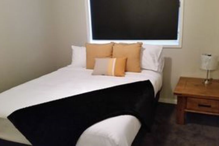Room 2 of 21