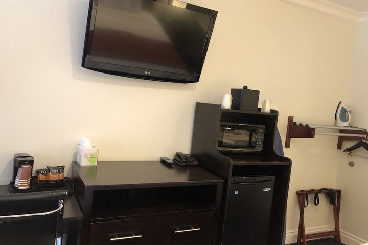 Room 8 of 29