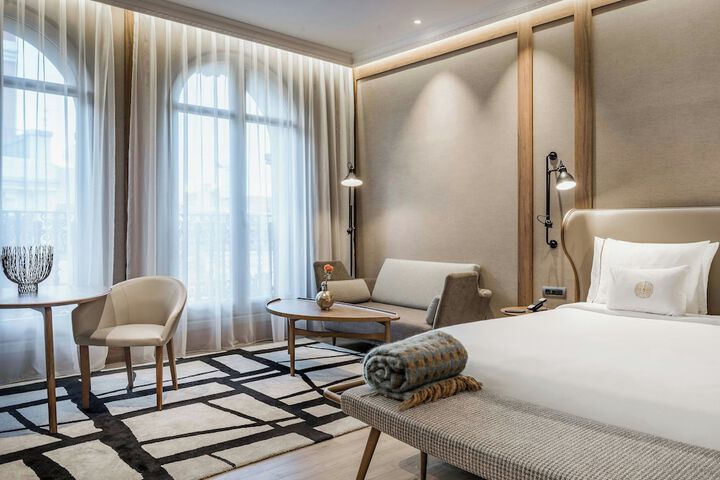 Room 19 of 52