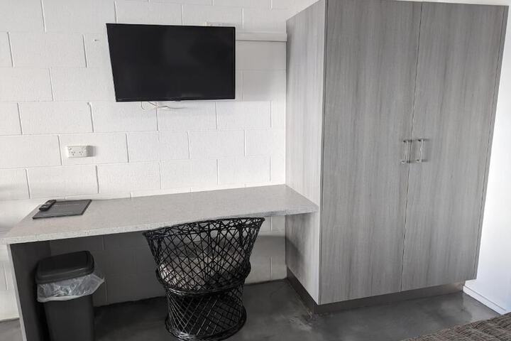 Room 15 of 44
