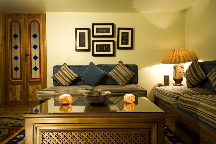 Room 14 of 38