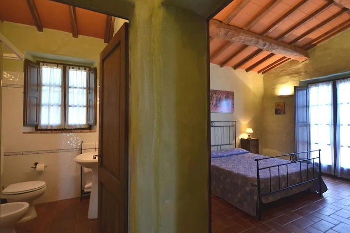 Room 2 of 12