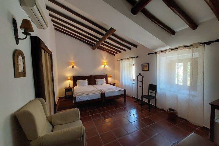 Room 8 of 36