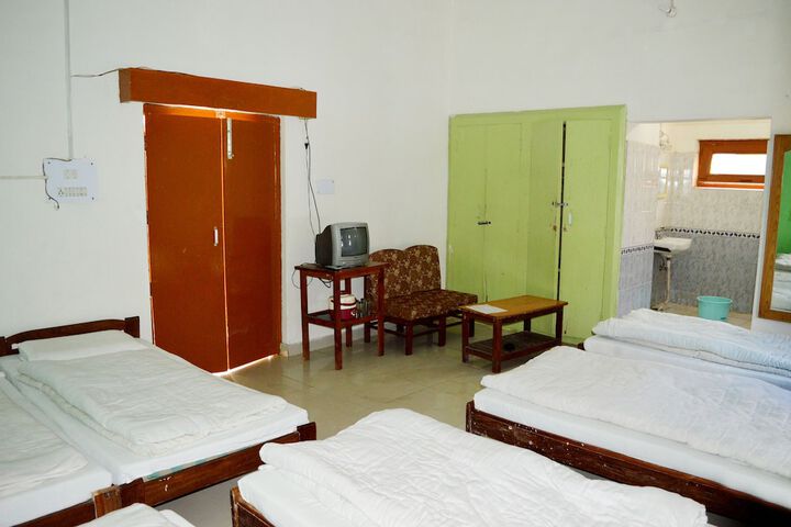 Room 2 of 13