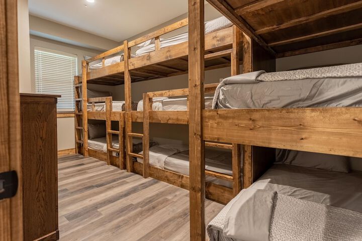 Room 8 of 43