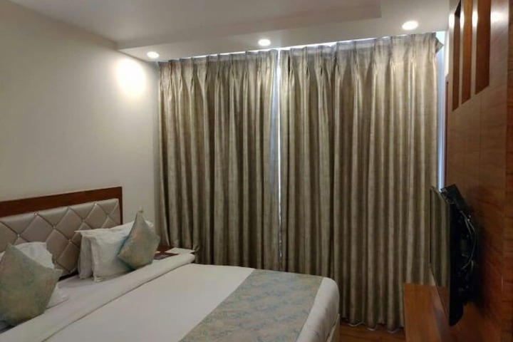 Room 7 of 46