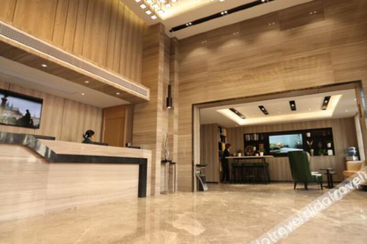 Hotel Interior 11 of 15