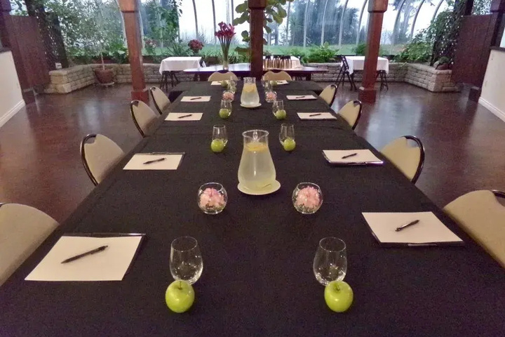 Dining 21 of 22
