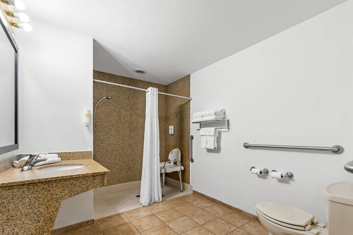Room 10 of 45