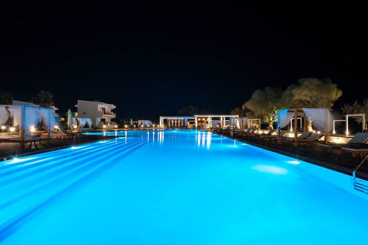Pool 52 of 130