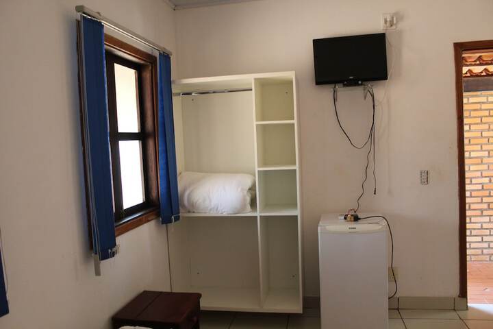 Room 16 of 18