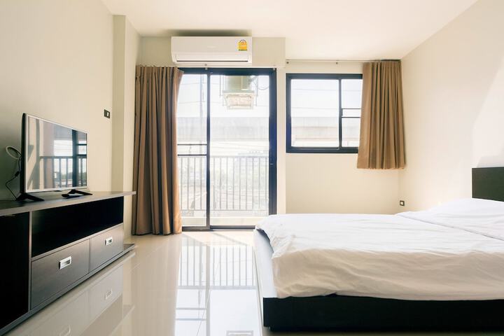 Room 5 of 23
