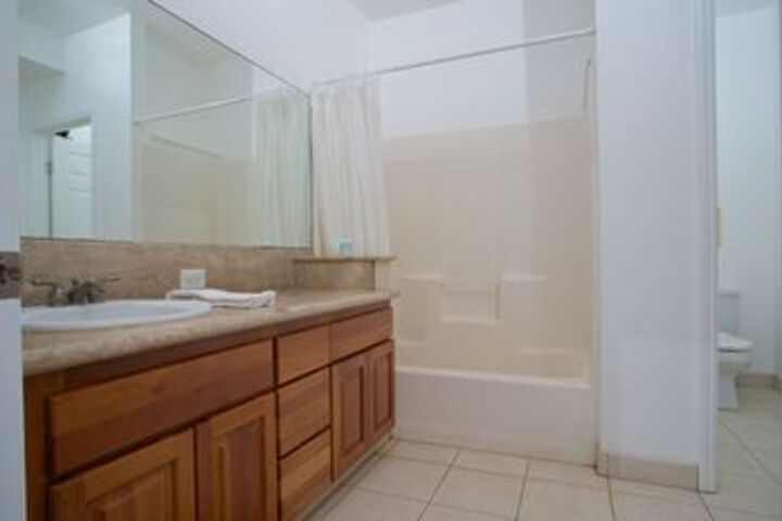 Room 5 of 20