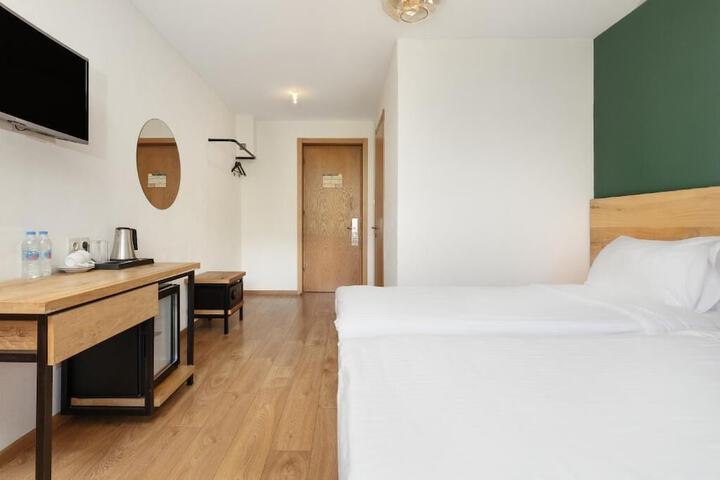 Room 30 of 60