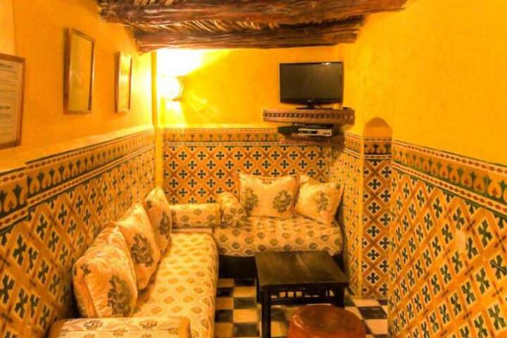 Lounge 199 of 266