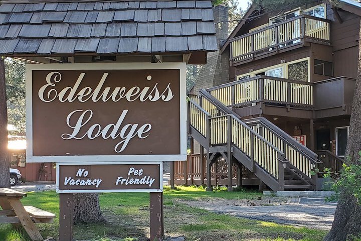 Edelweiss Lodge in Mammoth Lakes, CA