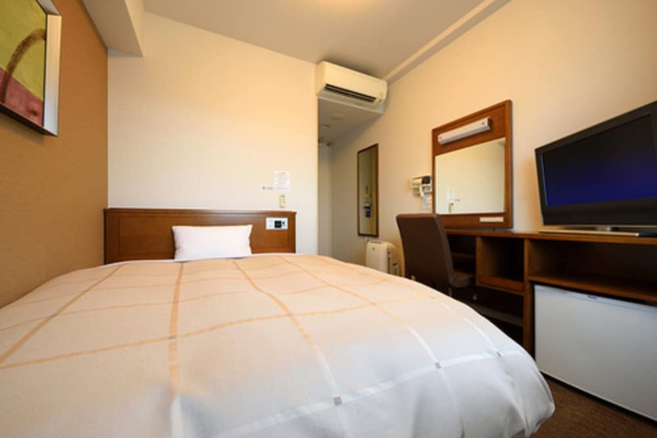 Room 5 of 31