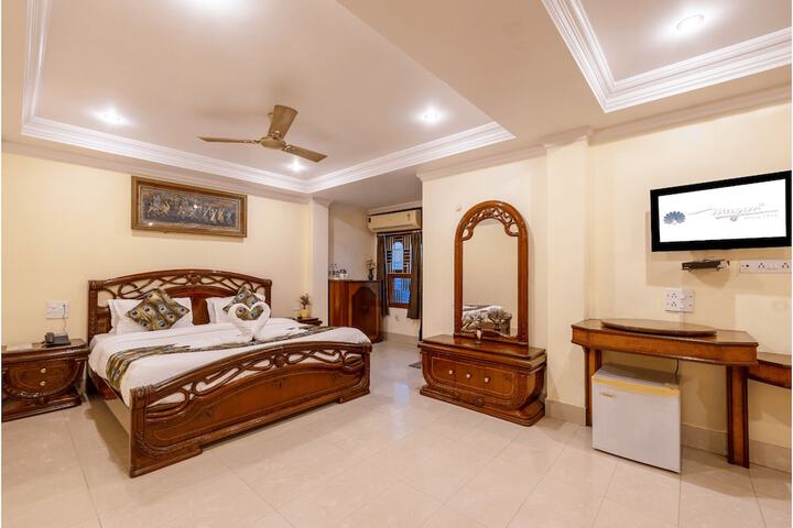 Room 10 of 35