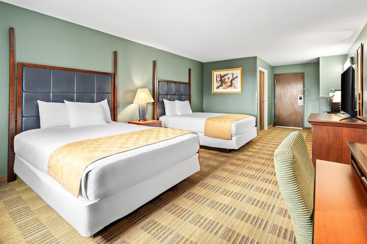 Room 16 of 32