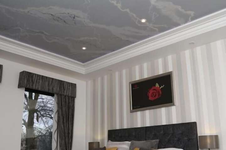 Room 38 of 65