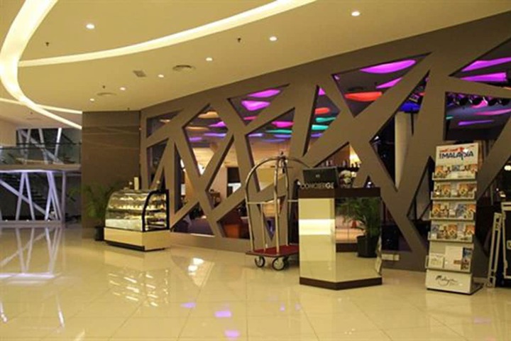 Hotel Lobby