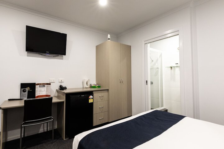 Room 22 of 43