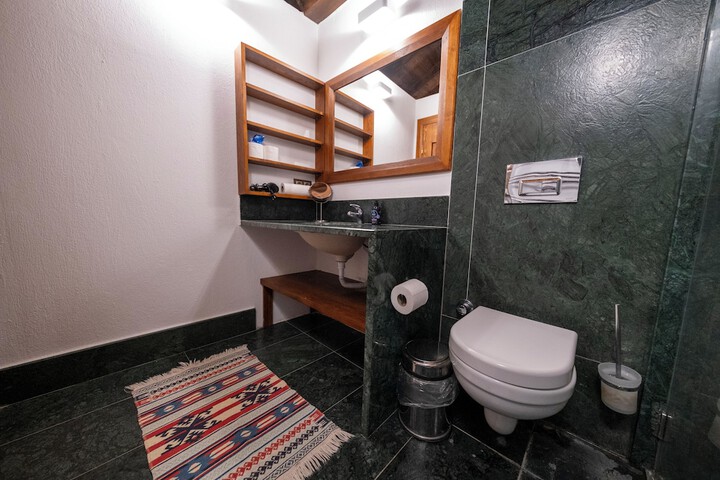 Room 41 of 61