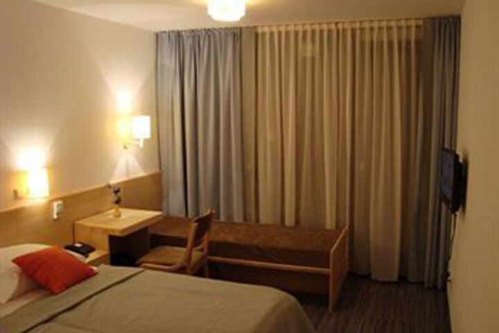 Room 21 of 29