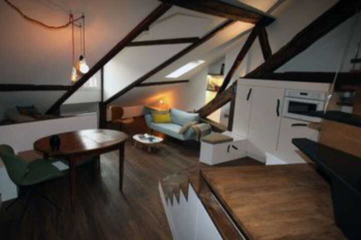 Room 14 of 17