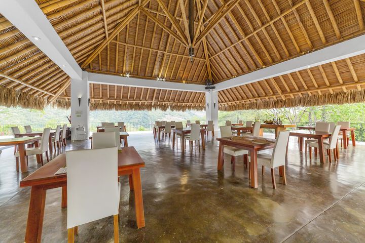 Dining 50 of 92