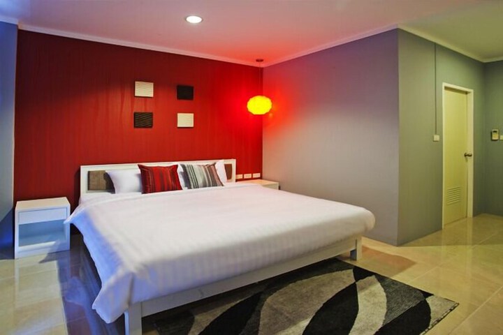Room 5 of 22