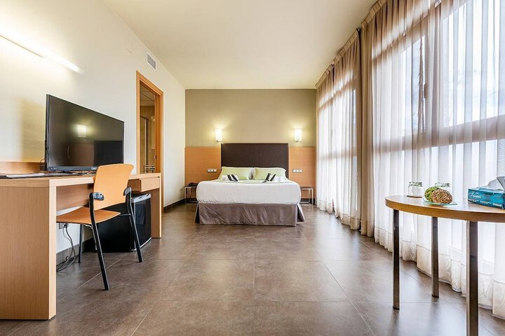 Room 15 of 27