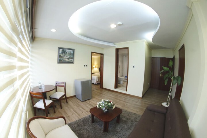 Room 12 of 74