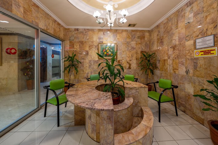 Guest Lobby