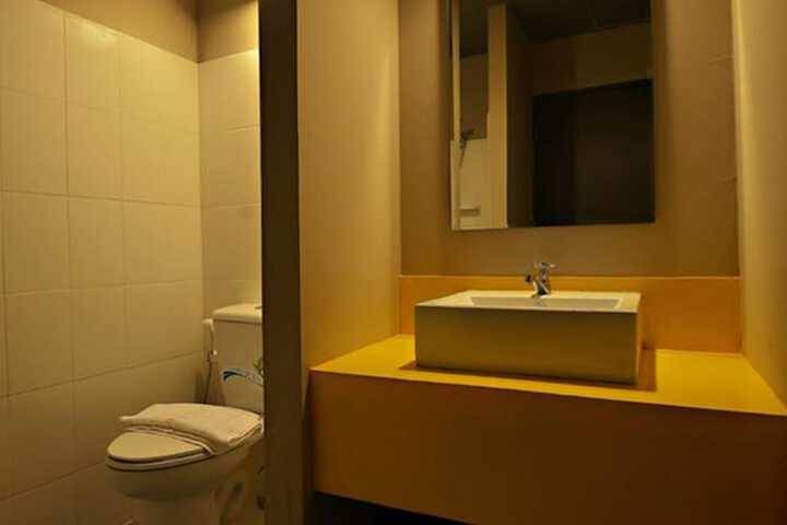 Clean Restrooms