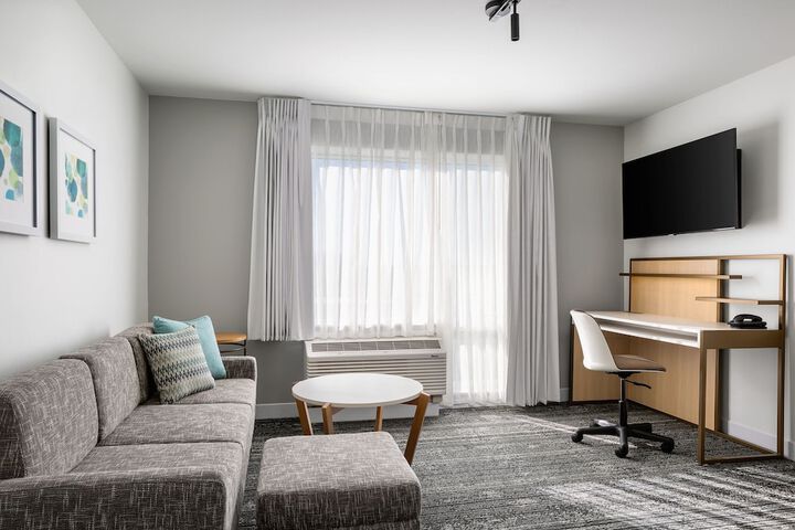 Room 15 of 25